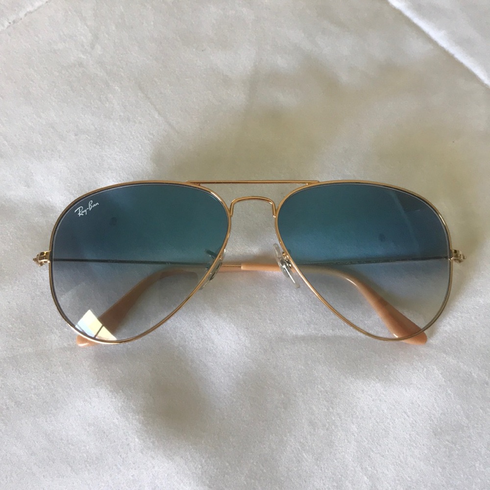 Ray-Ban Aviator Gradient Blue Sunglasses